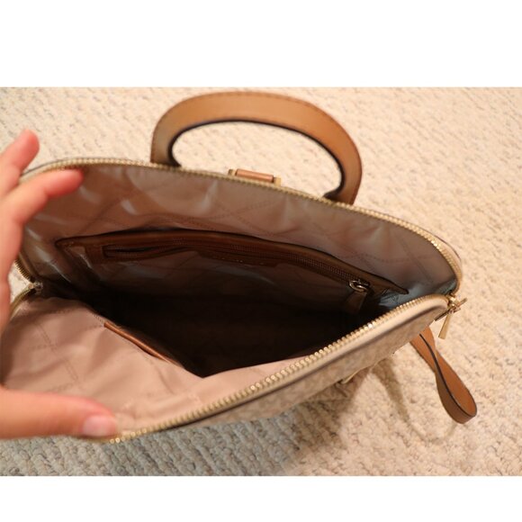 MICHAEL KORES BACKPACK - Picture 3 of 5